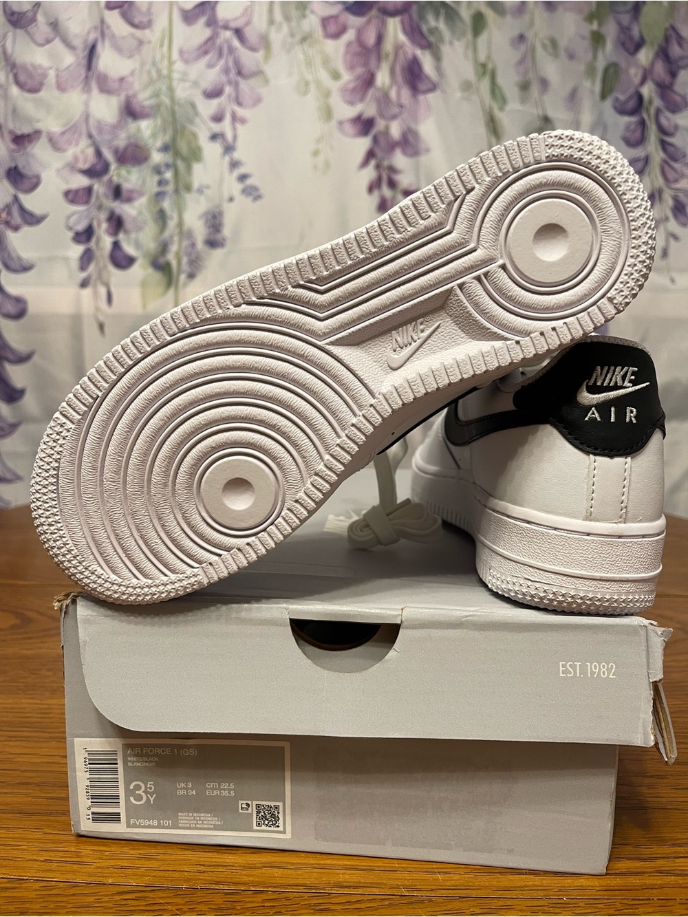 Nike Air Force 1 - Picture 5 of 11